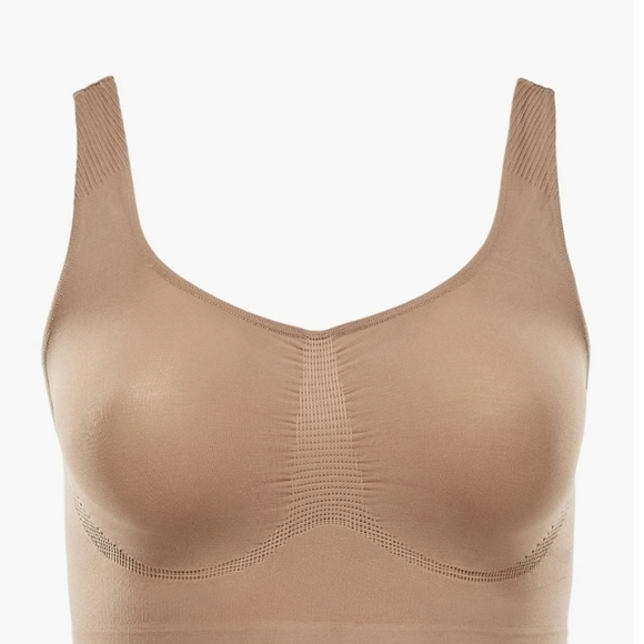 BNWT Fabletics "Yitty" Nearly Naked Shaping Midi Bra - Picture 1 of 7